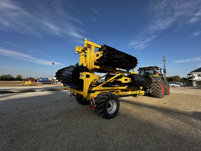 CLAAS AXION 9.450 și BEDNAR TILLCUT TE – forță, viteză și rezultate impresionante în condiții dificile